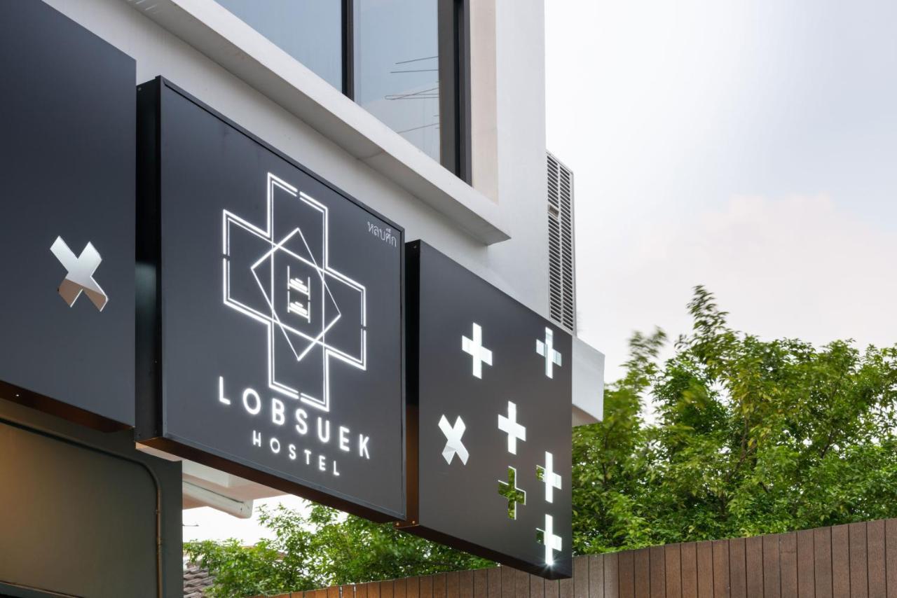 Lobsuek Hostel Bangkok Ngoại thất bức ảnh