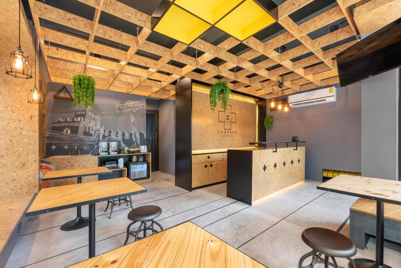Lobsuek Hostel Bangkok Ngoại thất bức ảnh