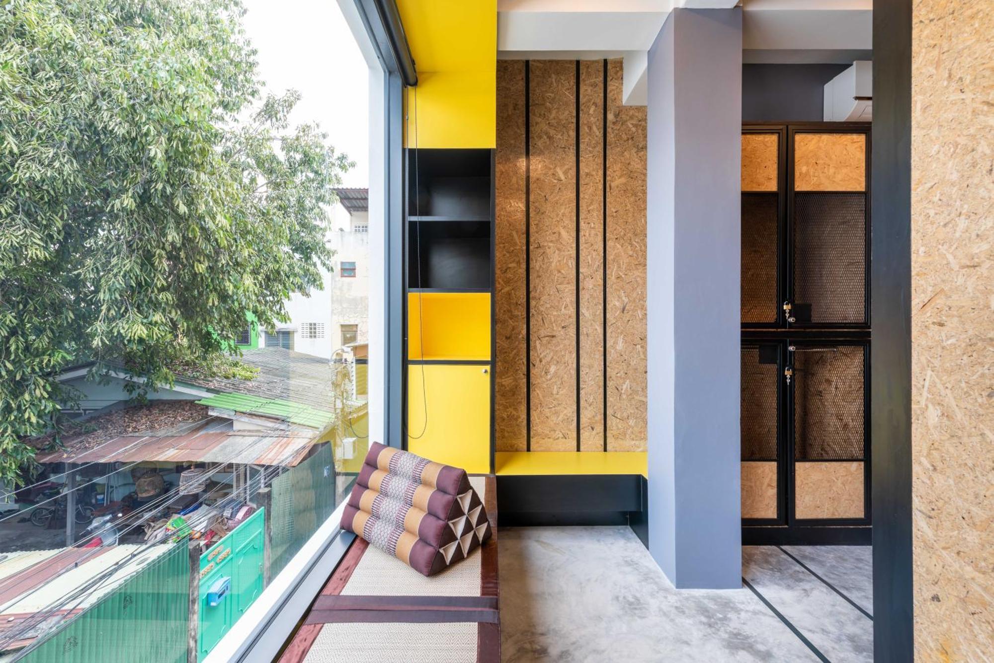 Lobsuek Hostel Bangkok Ngoại thất bức ảnh