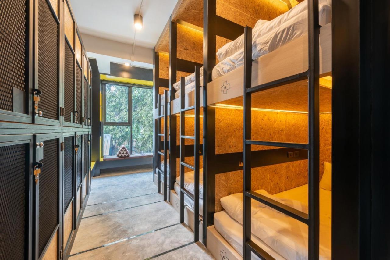 Lobsuek Hostel Bangkok Ngoại thất bức ảnh